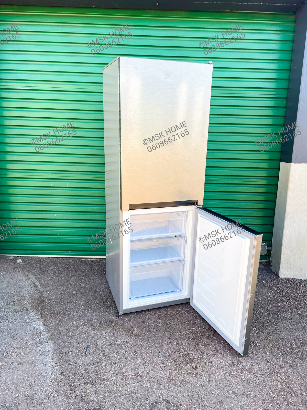 DEFY 247L COMBI FRIDGE FREEZER [KBF 635/ME]